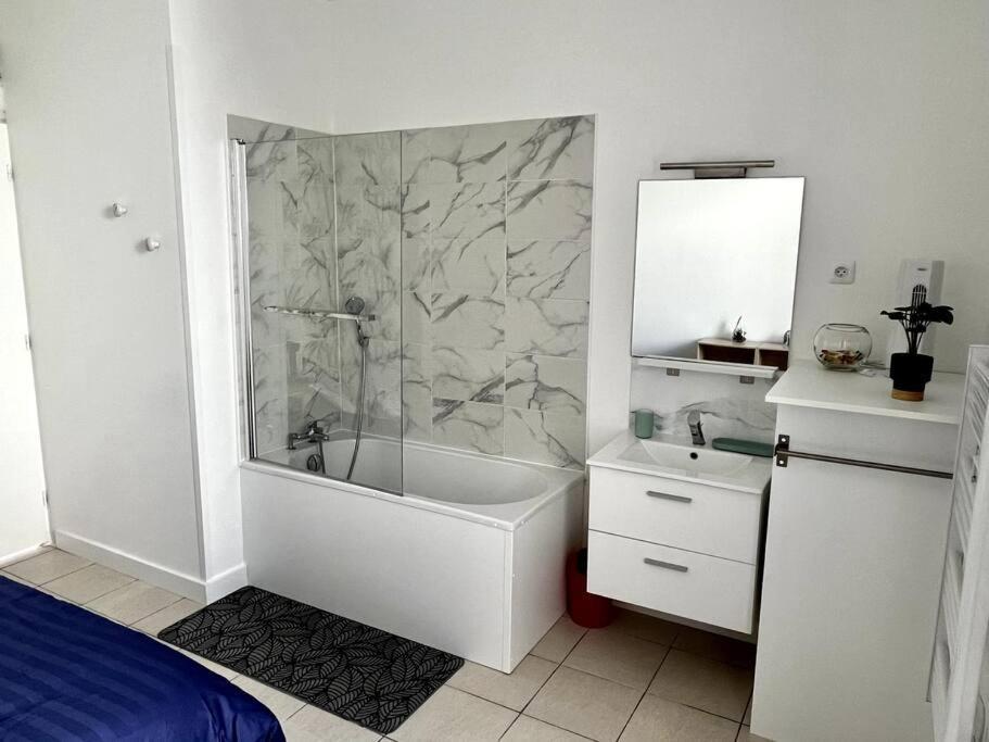 Appartement Avec Exterieur Loos Exterior foto